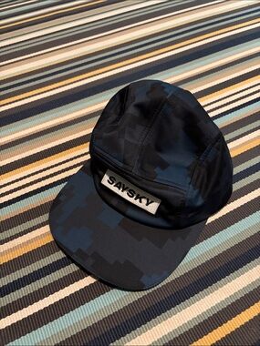 SAYSKY Men's Dark Navy Pixel Camo 5-Panel Running Cap